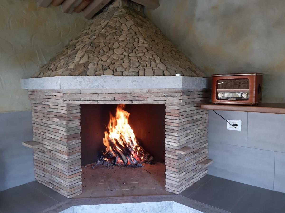 Guesthouse Gospodi Cerovlje Zewnętrze zdjęcie